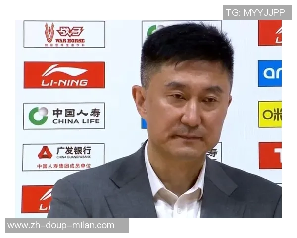 杜锋:3天3赛对体能检测比较大,全新的队友和全新的战术磨合越来越好